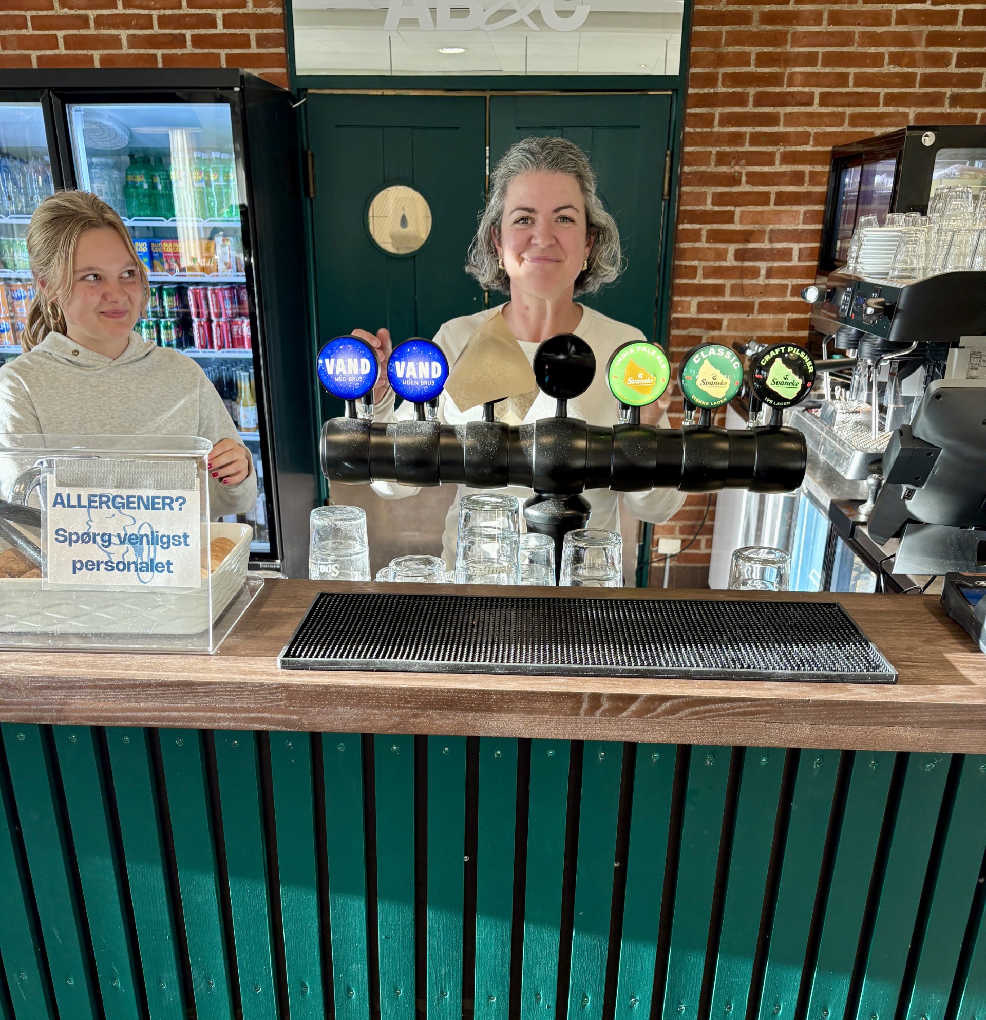 Cafe AB&C går i offensiven
